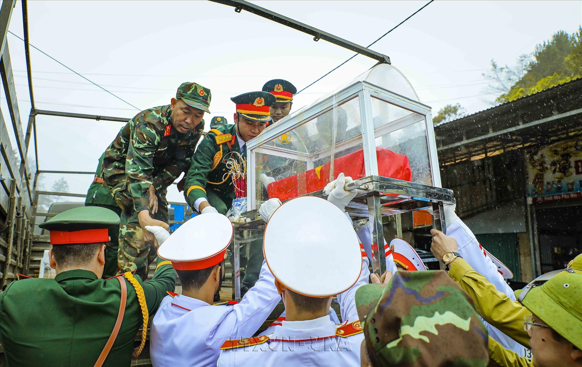 Chiến dịch 500 ngày đêm: Hành trình đưa hai liệt sĩ trở về từ đỉnh đèo Pha Đin