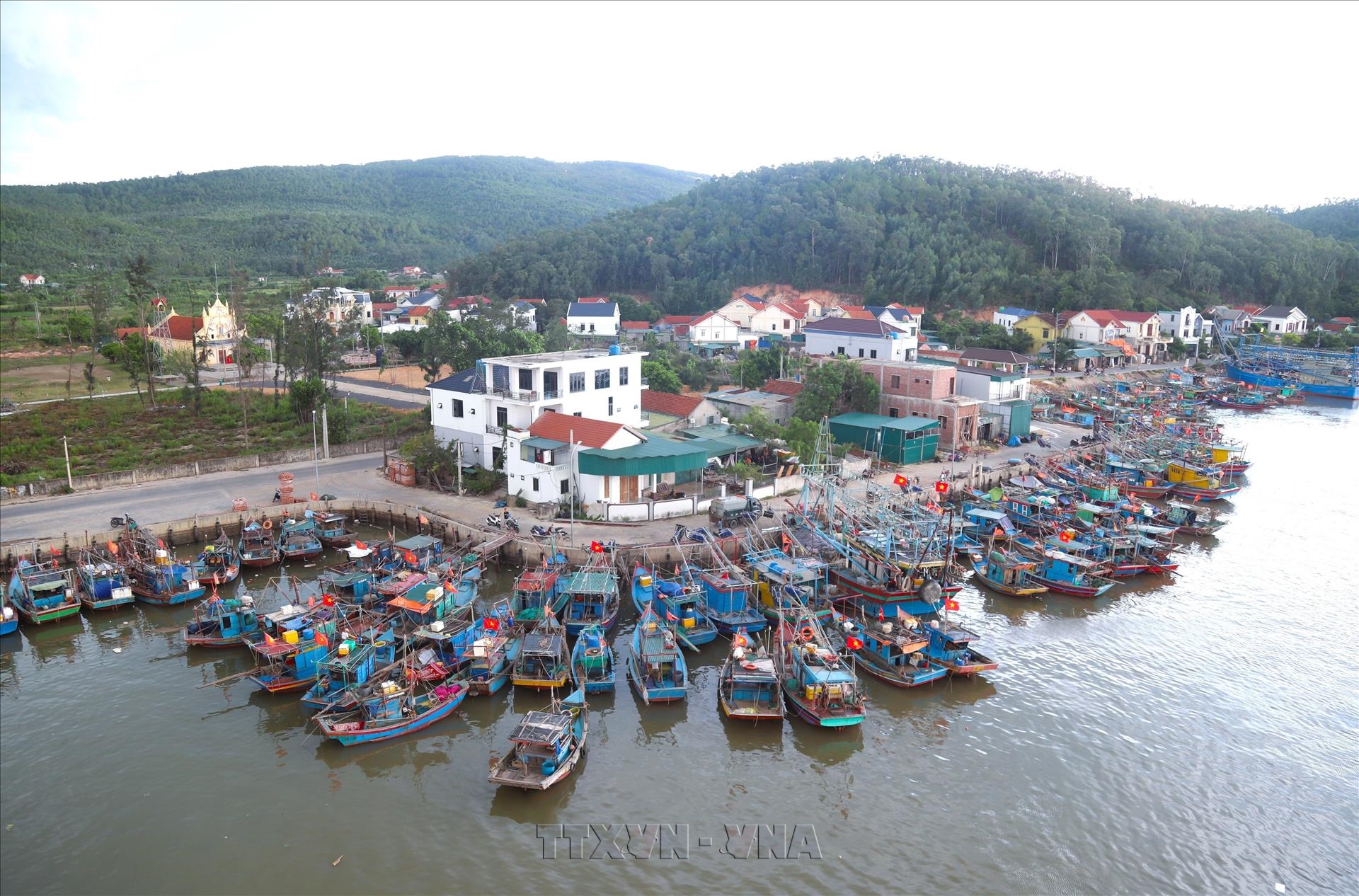 Nhịp sống làng biển Nghệ An