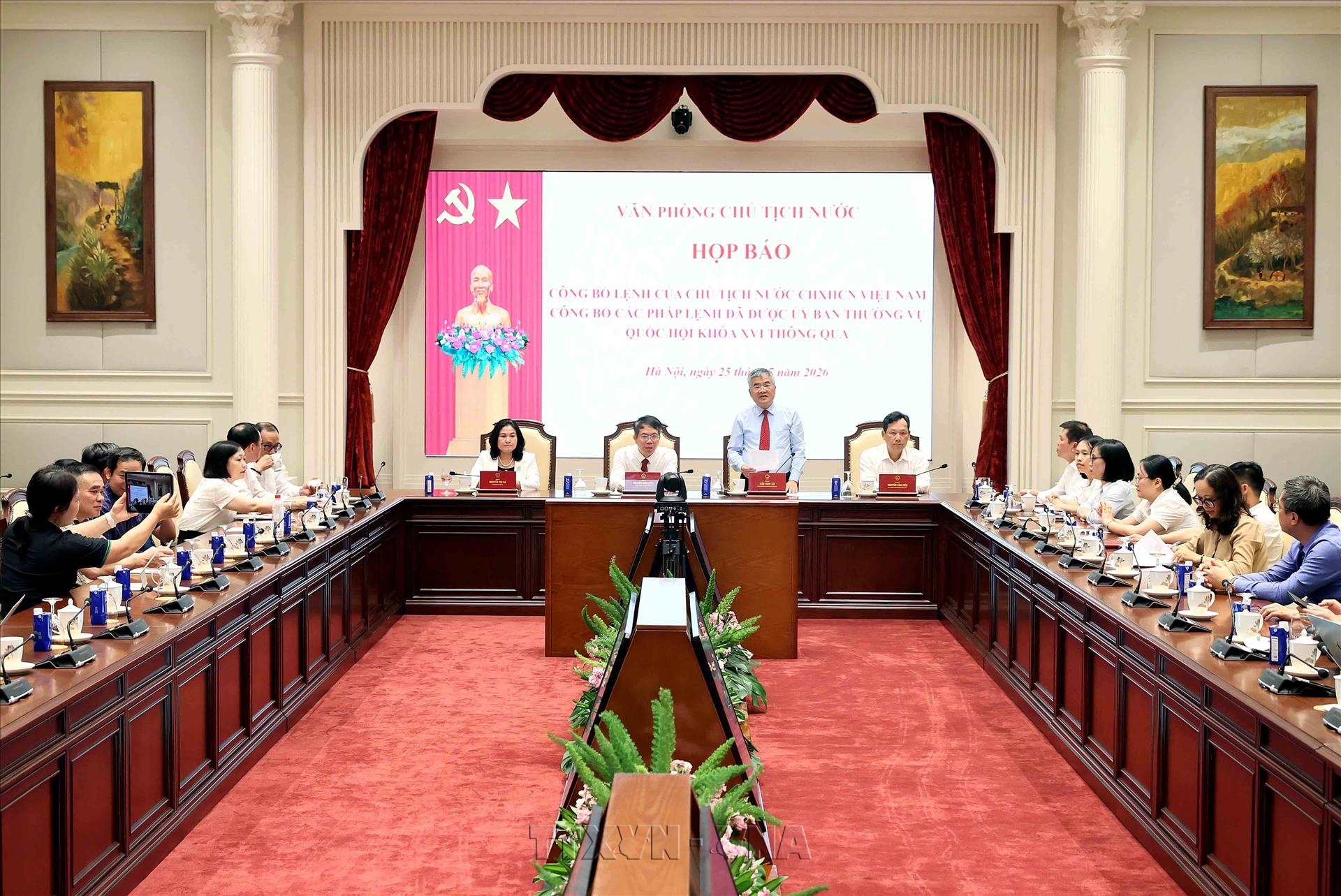 Công bố Lệnh của Chủ tịch nước về 3 Pháp lệnh