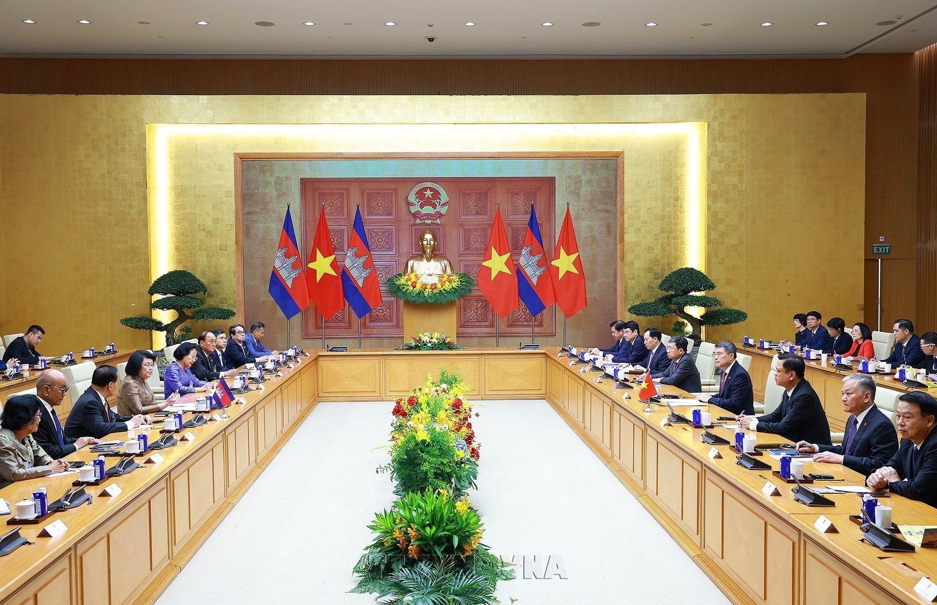  Việt Nam - Campuchia nhất trí thúc đẩy kết nối hai nền kinh tế 