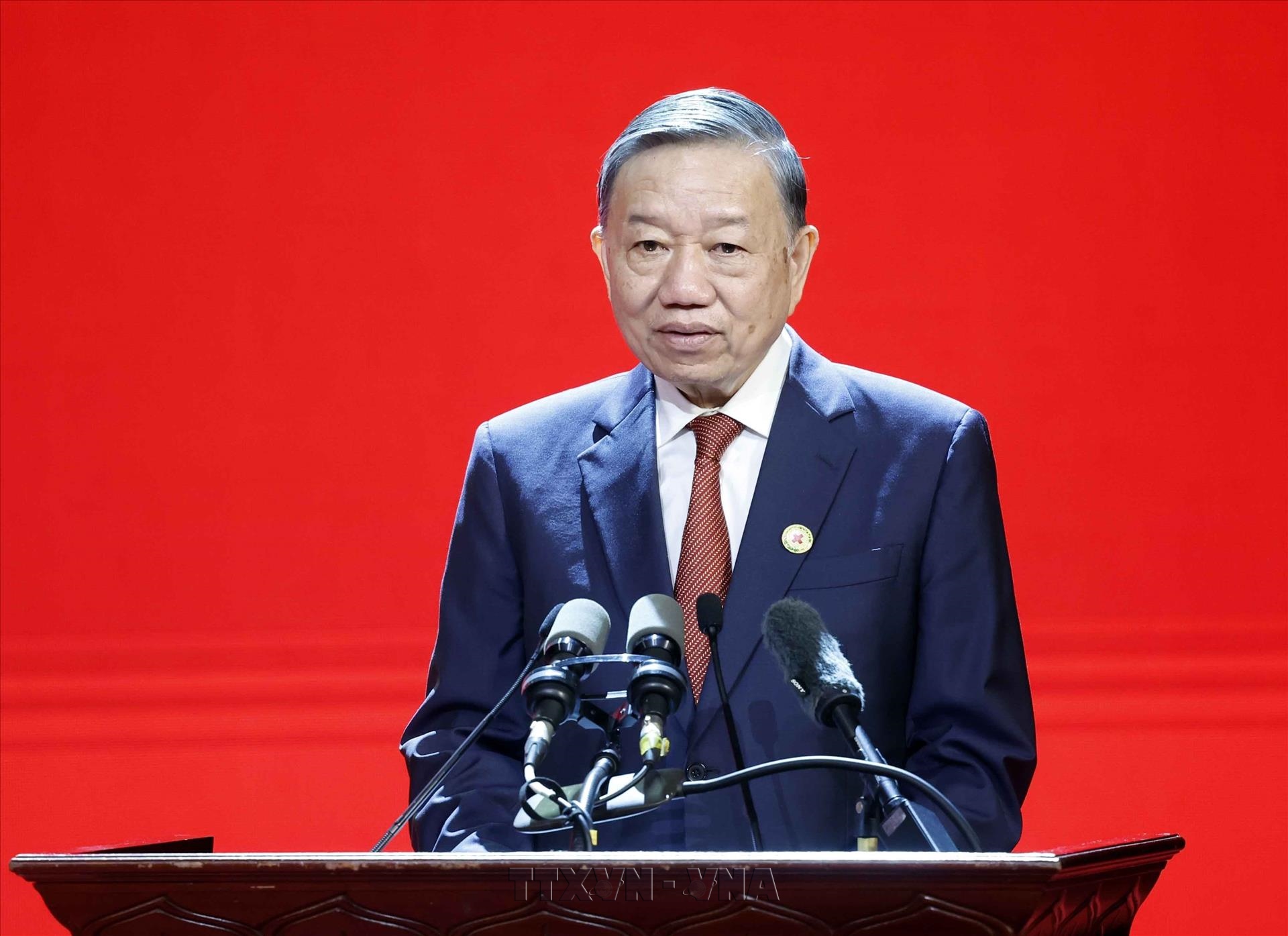 Top leader urges shift from emergency relief to community resilience