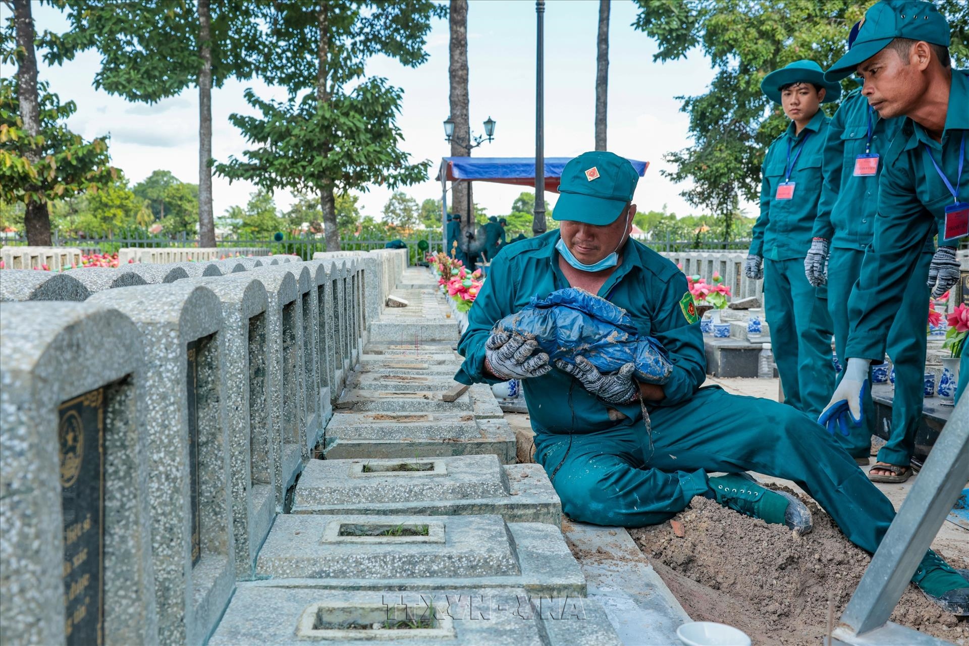 Over 1,560 Soldiers Remains Recovered in 500-Day Campaign