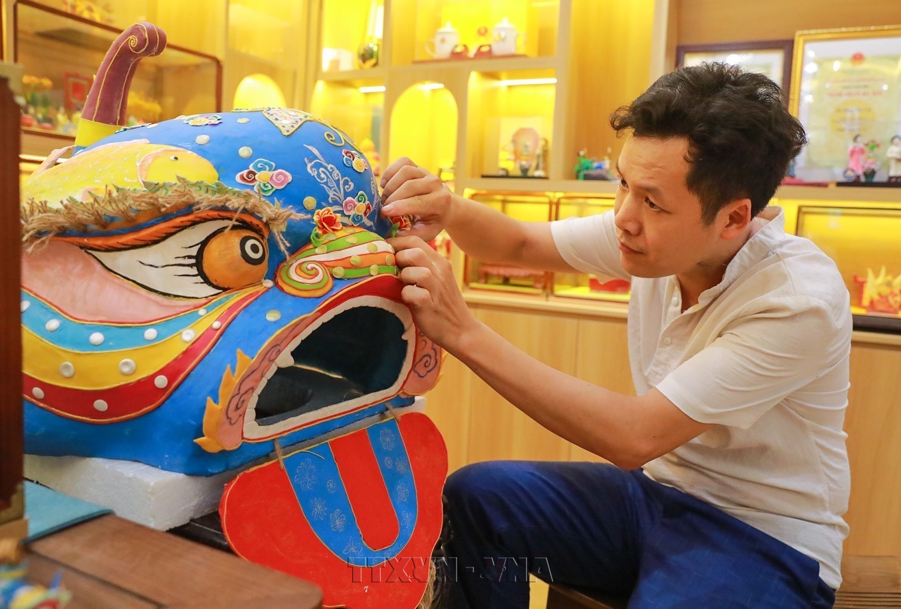 Người thổi sức sống mới cho nghệ thuật tò he truyền thống