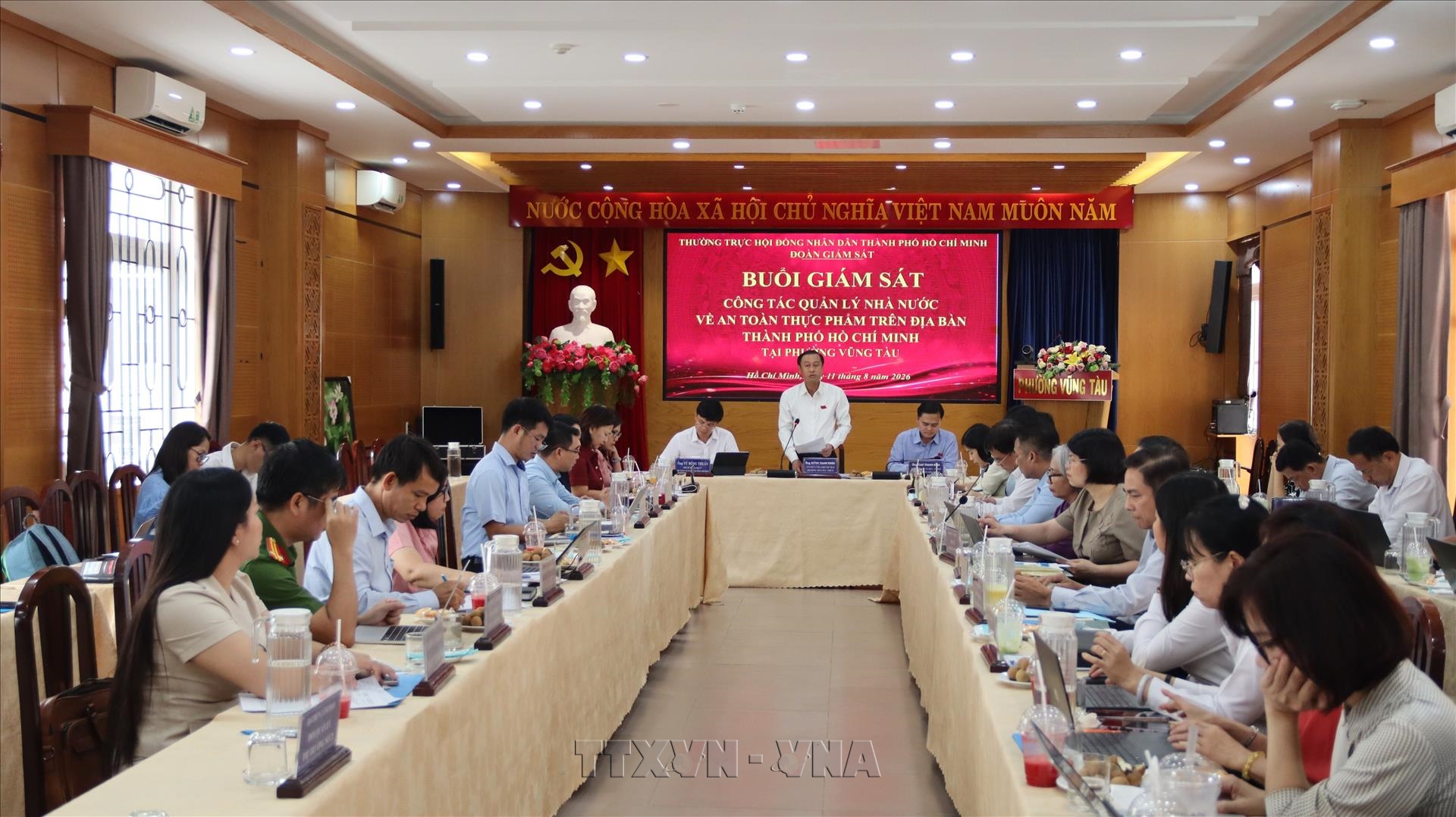 Đảm bảo an toàn thực phẩm cho người dân và du khách