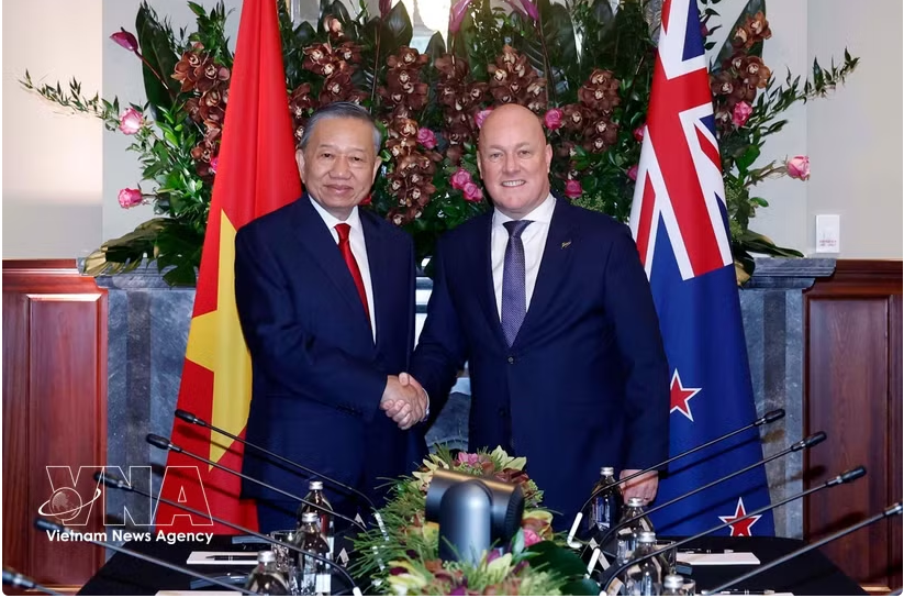 To Lam et Christopher Luxon sentretiennent sur le renforcement du partenariat stratégique intégral Vietnam-Nouvelle-Zélande