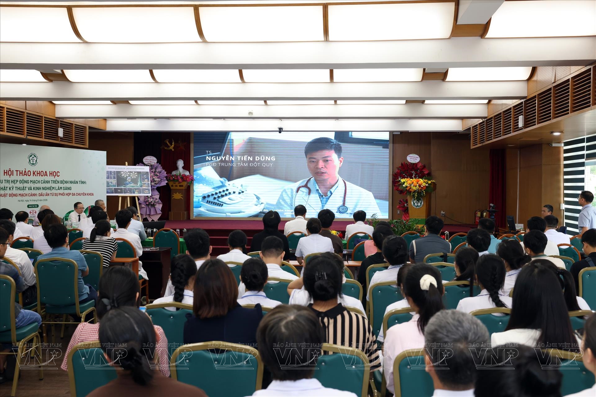 Bệnh viện Bạch Mai đạt dấu mốc 500 ca phẫu thuật hẹp động mạch cảnh