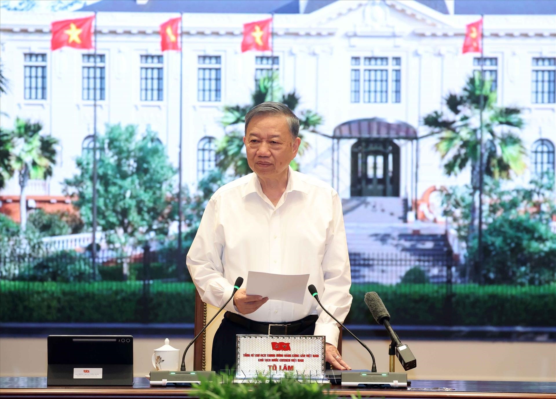 Tổng Bí thư, Chủ tịch nước Tô Lâm: Phấn đấu mỗi người dân được tiếp cận dịch vụ thiết yếu và cơ hội phát triển