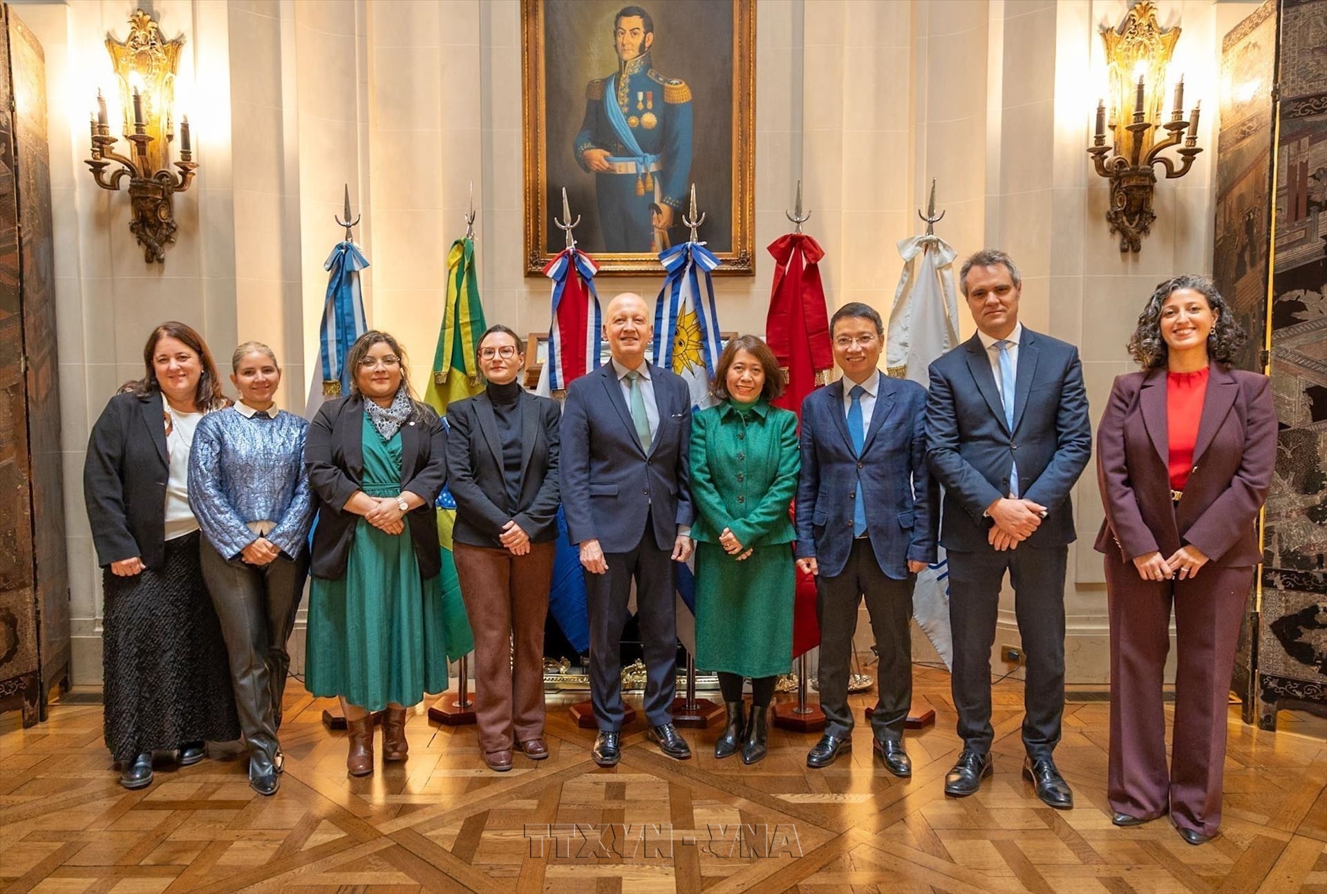 Vietnam y Mercosur inician negociaciones comerciales