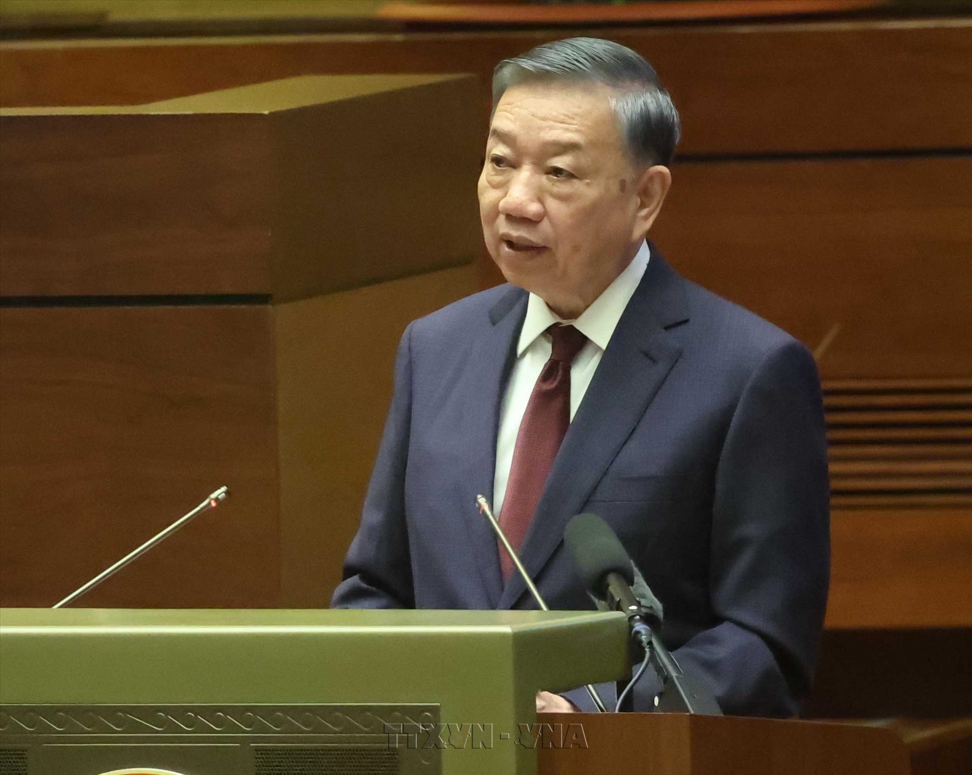 トー・ラム書記長・国家主席：「文書の価値は実際の問題を解決できるかで決まる」