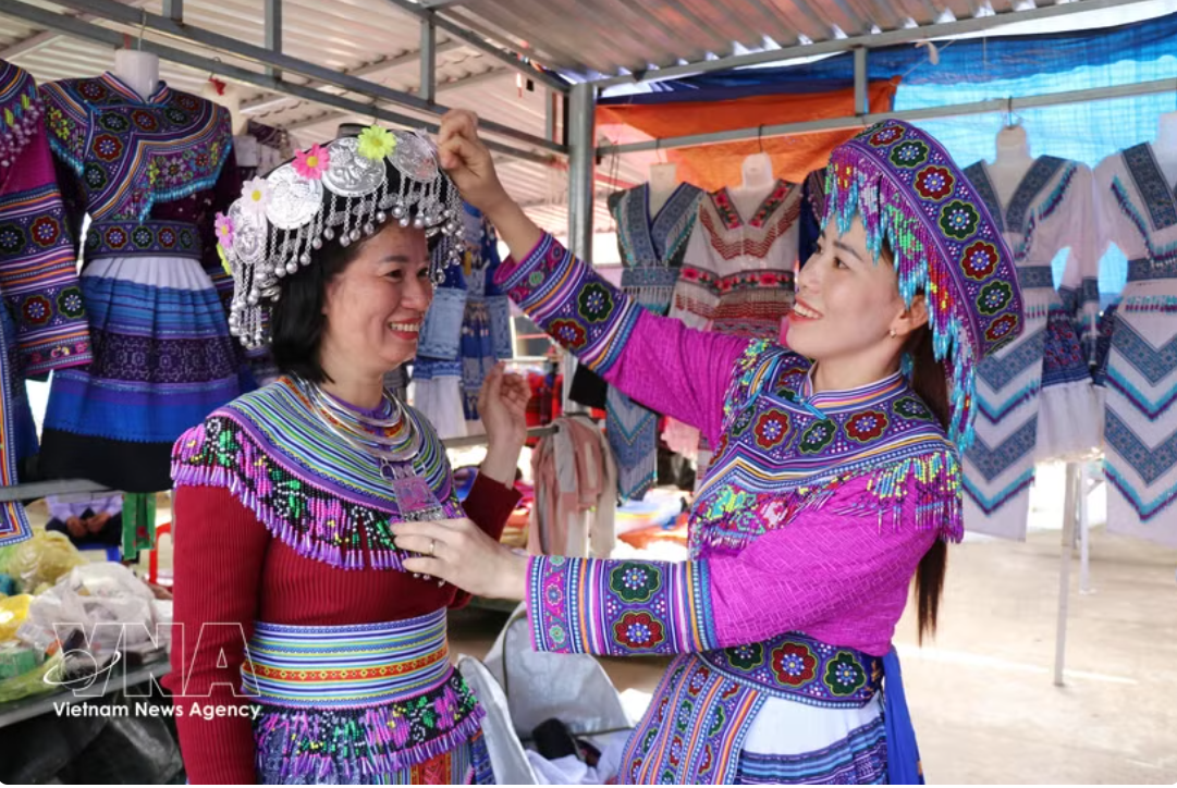 À Dak Rmang, un marché hebdomadaire au cœur des traditions Mong