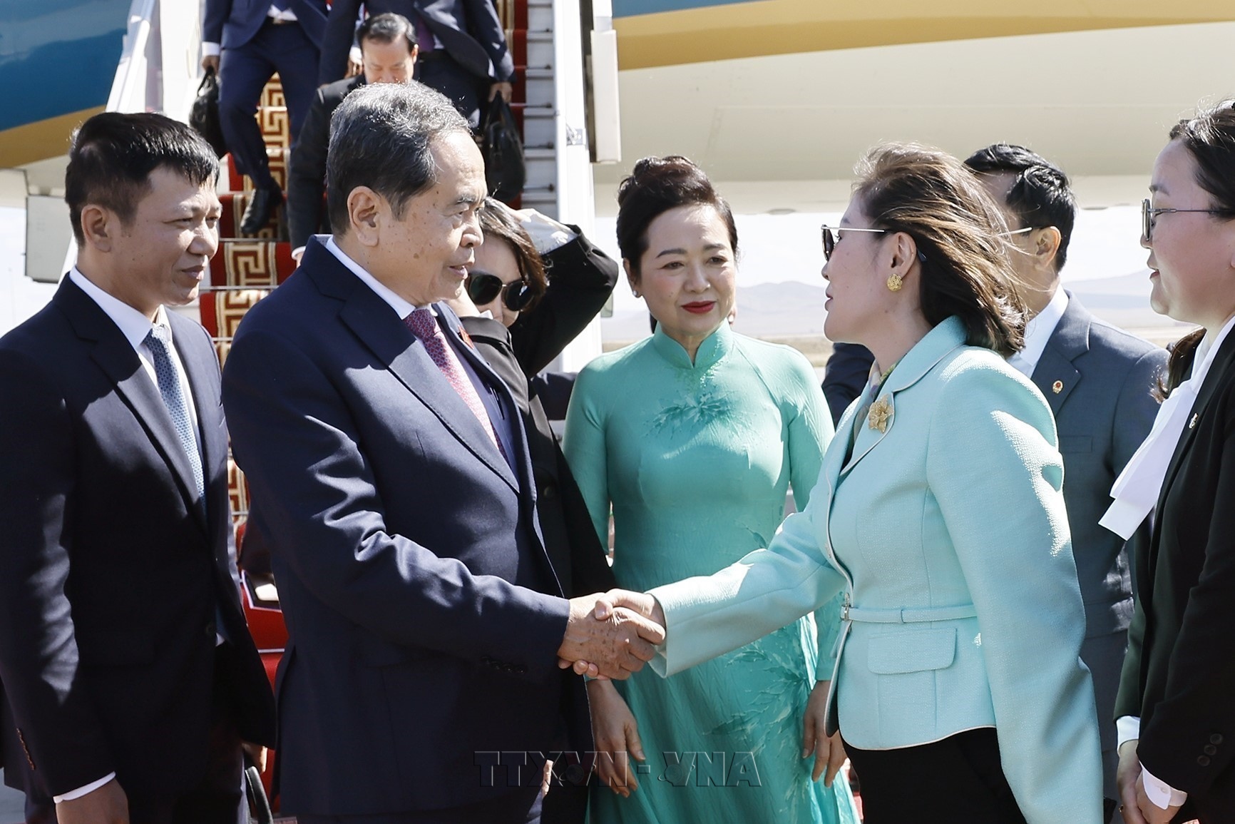 Le président de lAN Tran Thanh Man entame une visite officielle en Mongolie