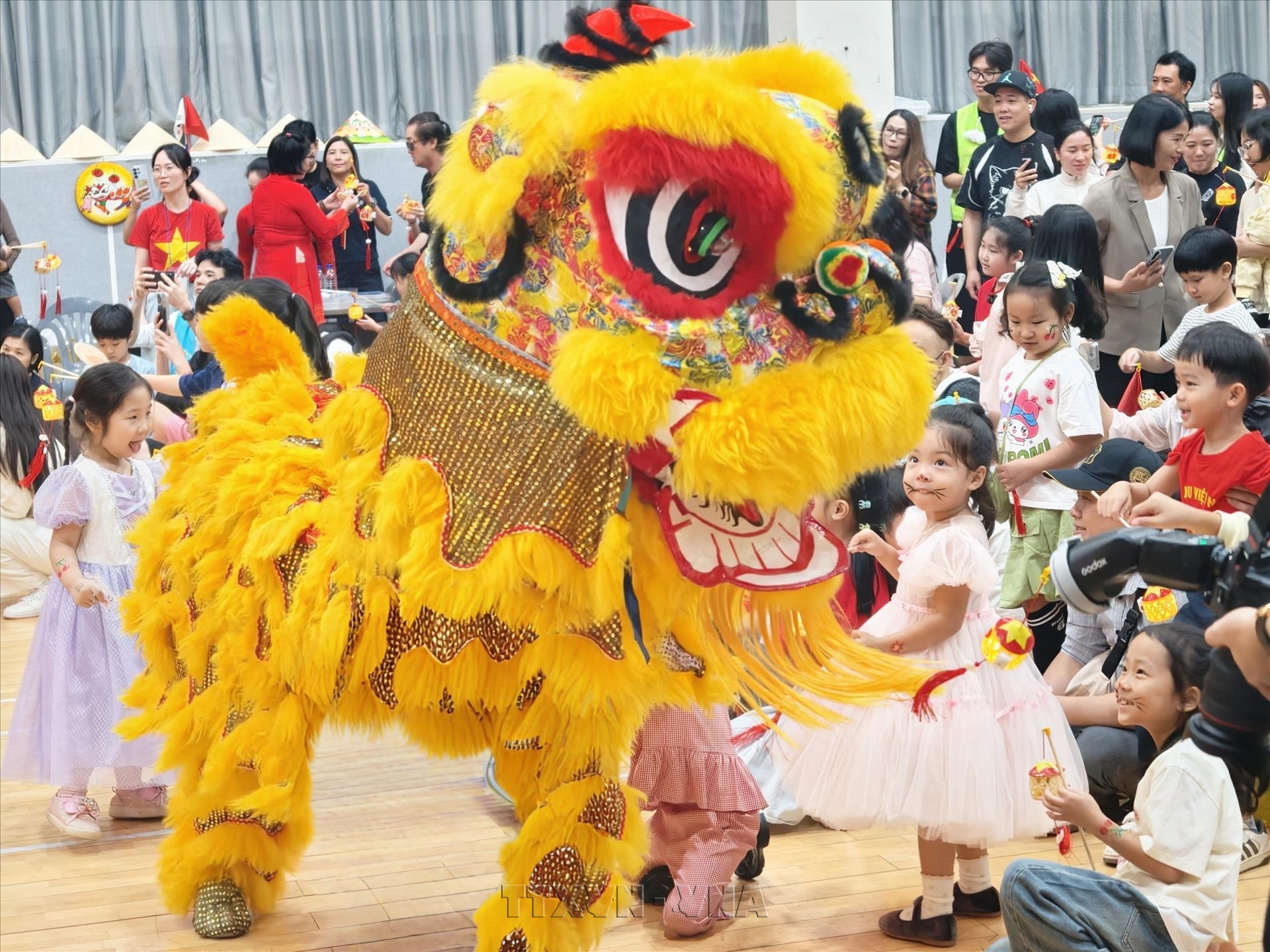  Tết Trung thu - Lan tỏa tình quê hương và gắn kết cộng đồng người Việt Nam tại Hàn Quốc