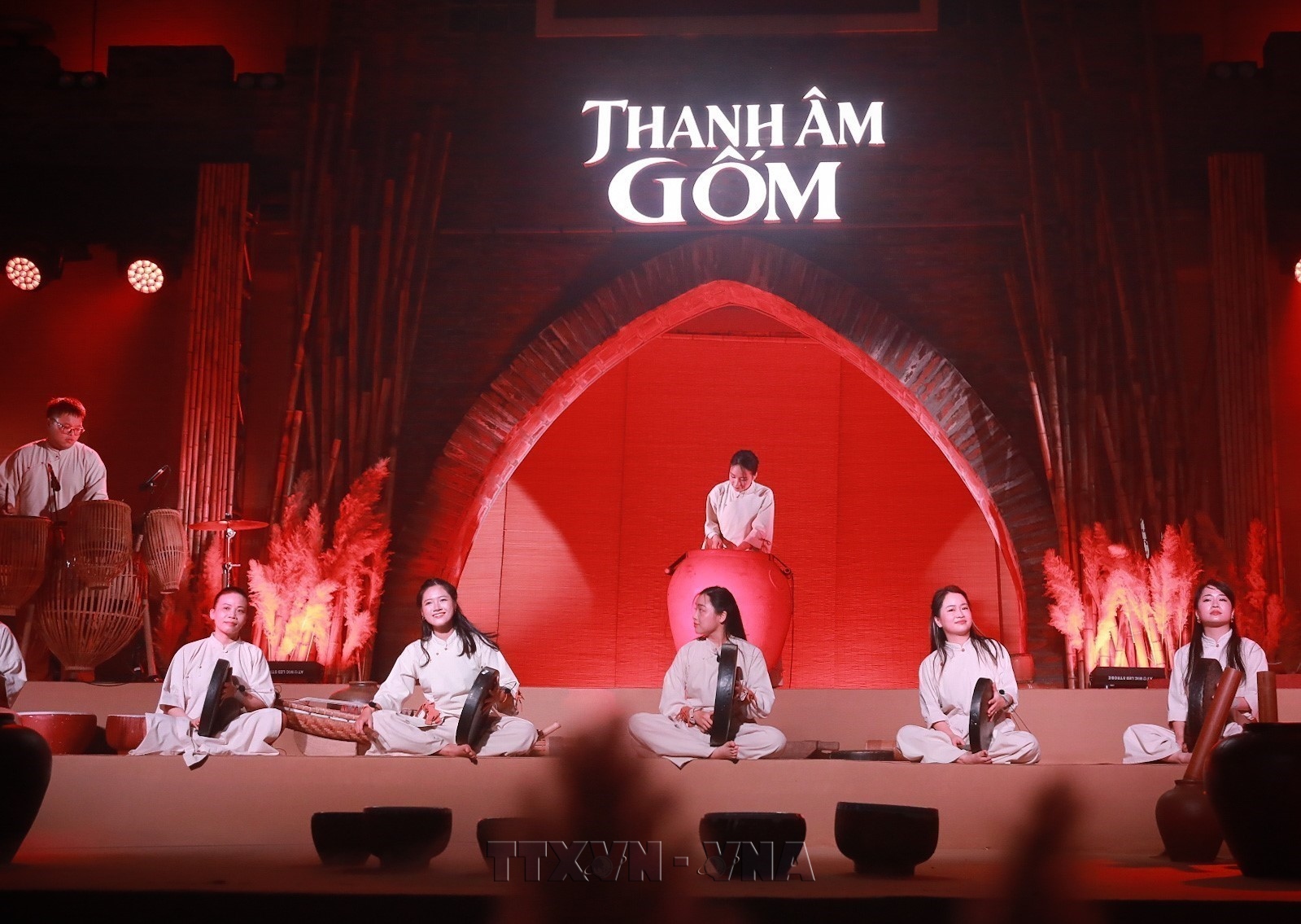 Thanh âm Gốm kể chuyện nghề gốm Bát Tràng