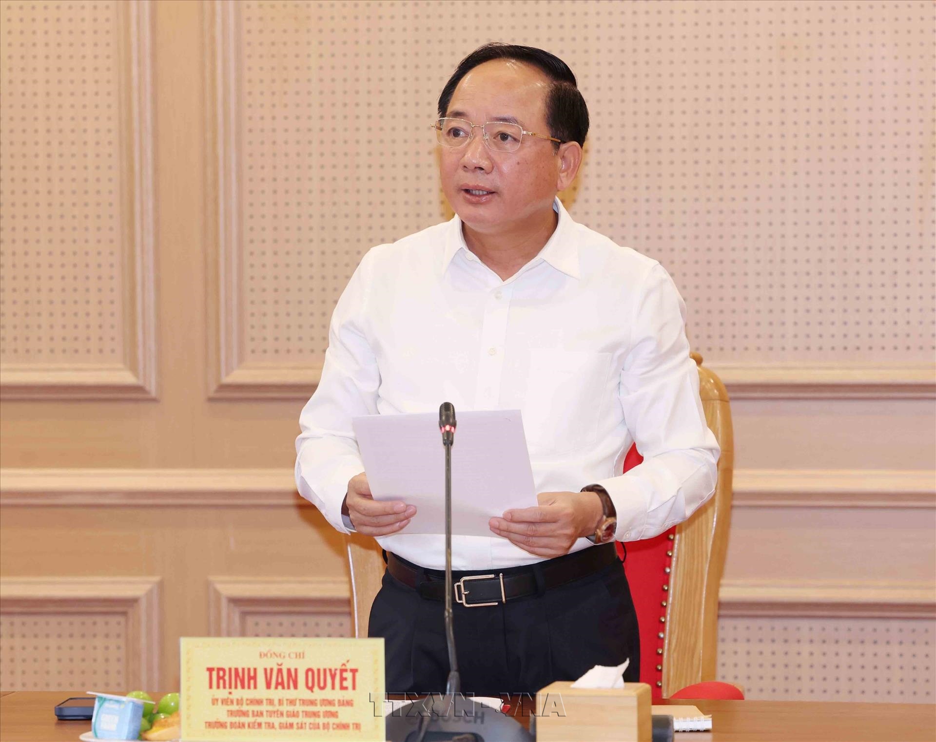Thông qua dự thảo Báo cáo kết quả kiểm tra, giám sát đối với Ban Thường vụ Tỉnh ủy Cao Bằng