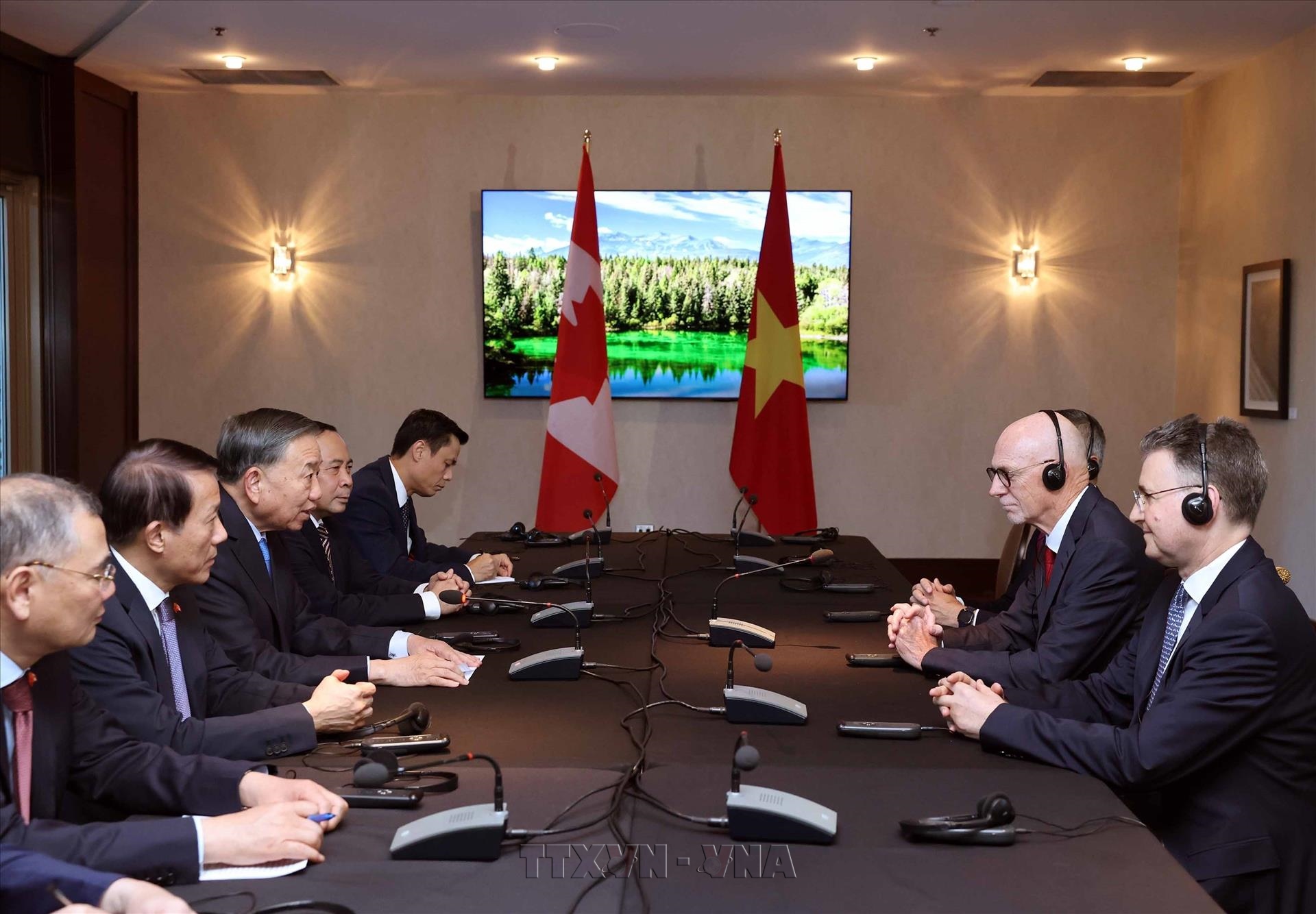 Tổng Bí thư, Chủ tịch nước Tô Lâm tiếp Hiệu trưởng Trường Đại học Concordia (Canada)