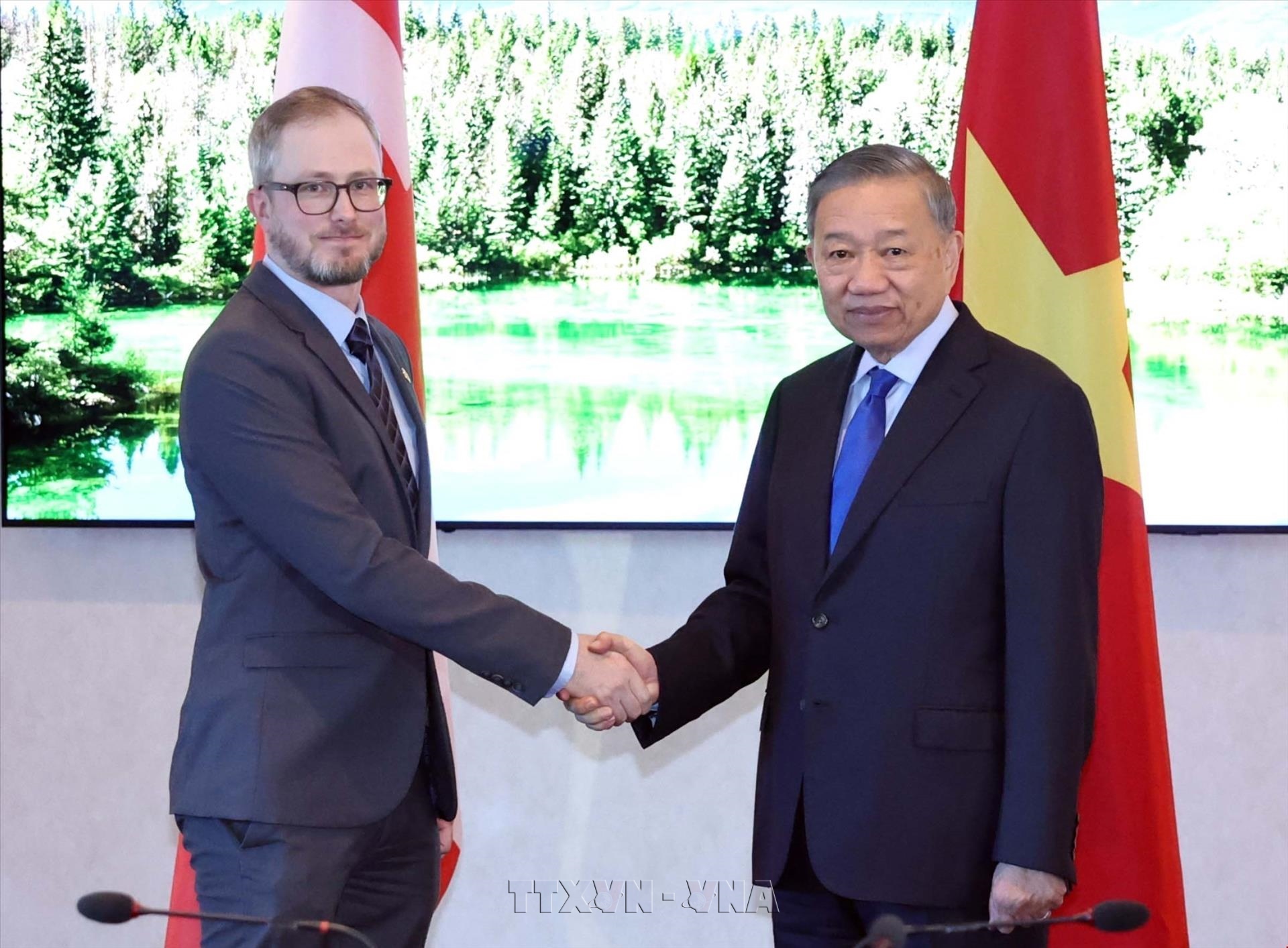 Tổng Bí thư, Chủ tịch nước Tô Lâm tiếp lãnh đạo Đảng Cộng sản Canada