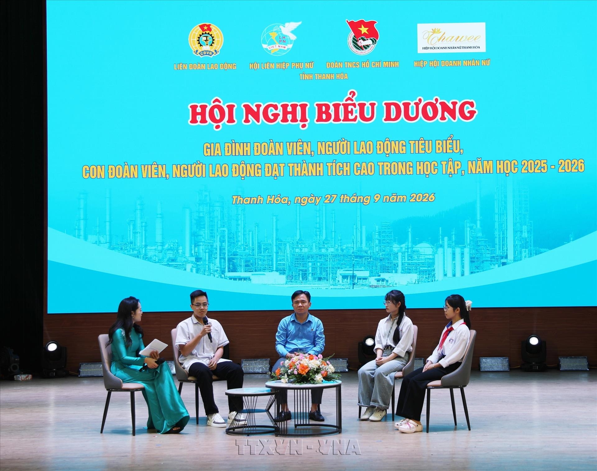 Công đoàn đồng hành xây dựng gia đình công nhân lao động tiến bộ, hạnh phúc