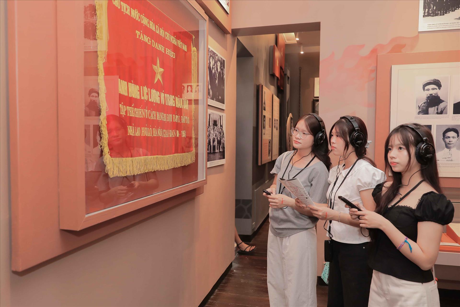 Di tích Nhà tù Hỏa Lò ứng dụng công nghệ và số hóa, đưa lịch sử hào hùng đến gần hơn với công chúng