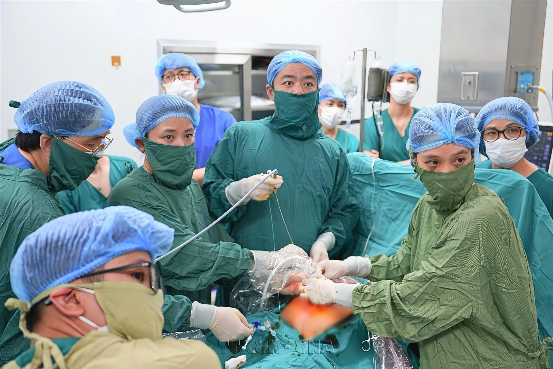 Việt Nam lần đầu thực hiện thành công ca can thiệp bào thai bằng kỹ thuật FETO