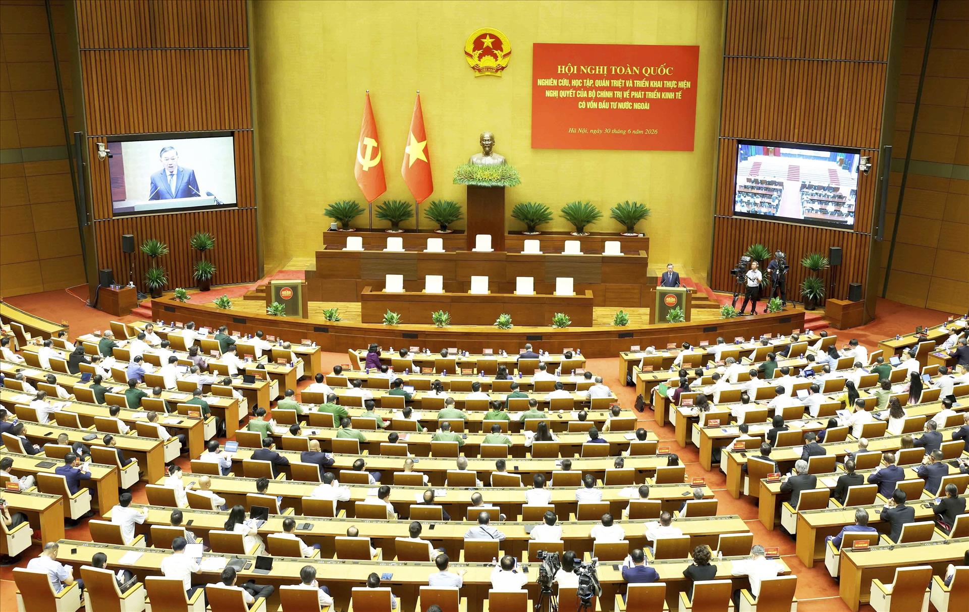 Nghị quyết 10 - Bước chuyển lớn về tư duy thu hút FDI