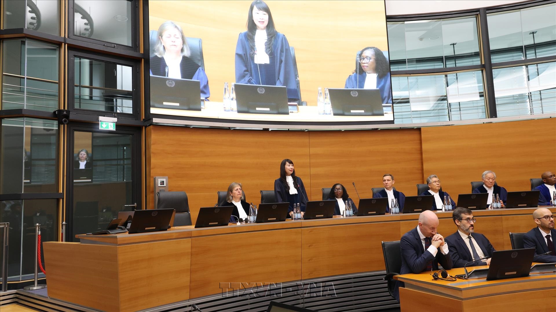 Thẩm phán Nguyễn Thị Lan Anh tuyên thệ nhậm chức tại Tòa án quốc tế về Luật Biển ở Hamburg
