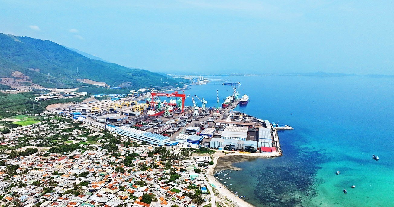 Khánh Hoà hướng đến trở thành trung tâm vận tải biển của khu vực Nam Trung bộ và Tây Nguyên