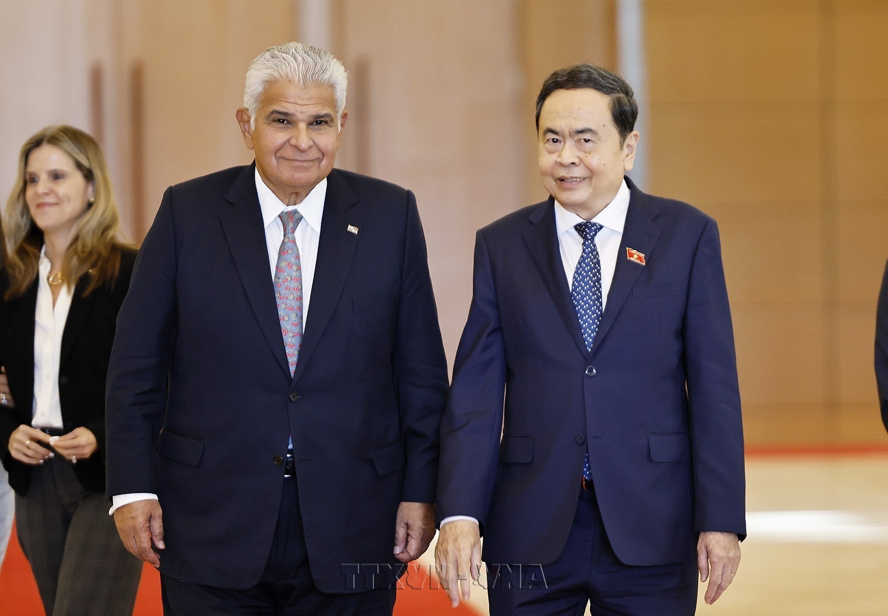 Vietnam concede importancia a su tradicional amistad y cooperación con Panamá, afirma dirigente parlamentario