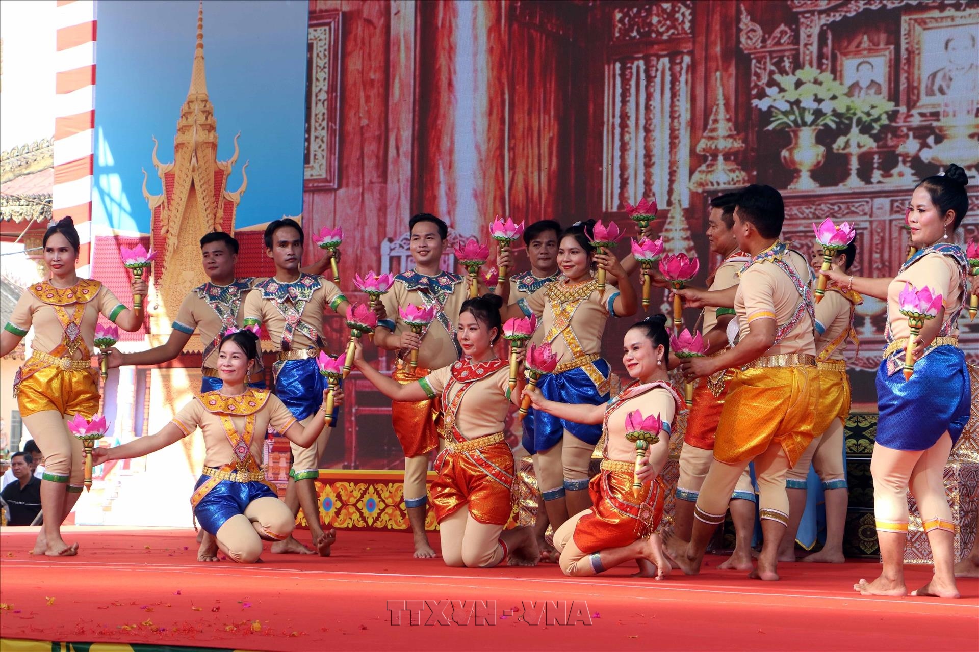 Lễ Sene Dolta - phát huy bản sắc văn hóa đồng bào Khmer