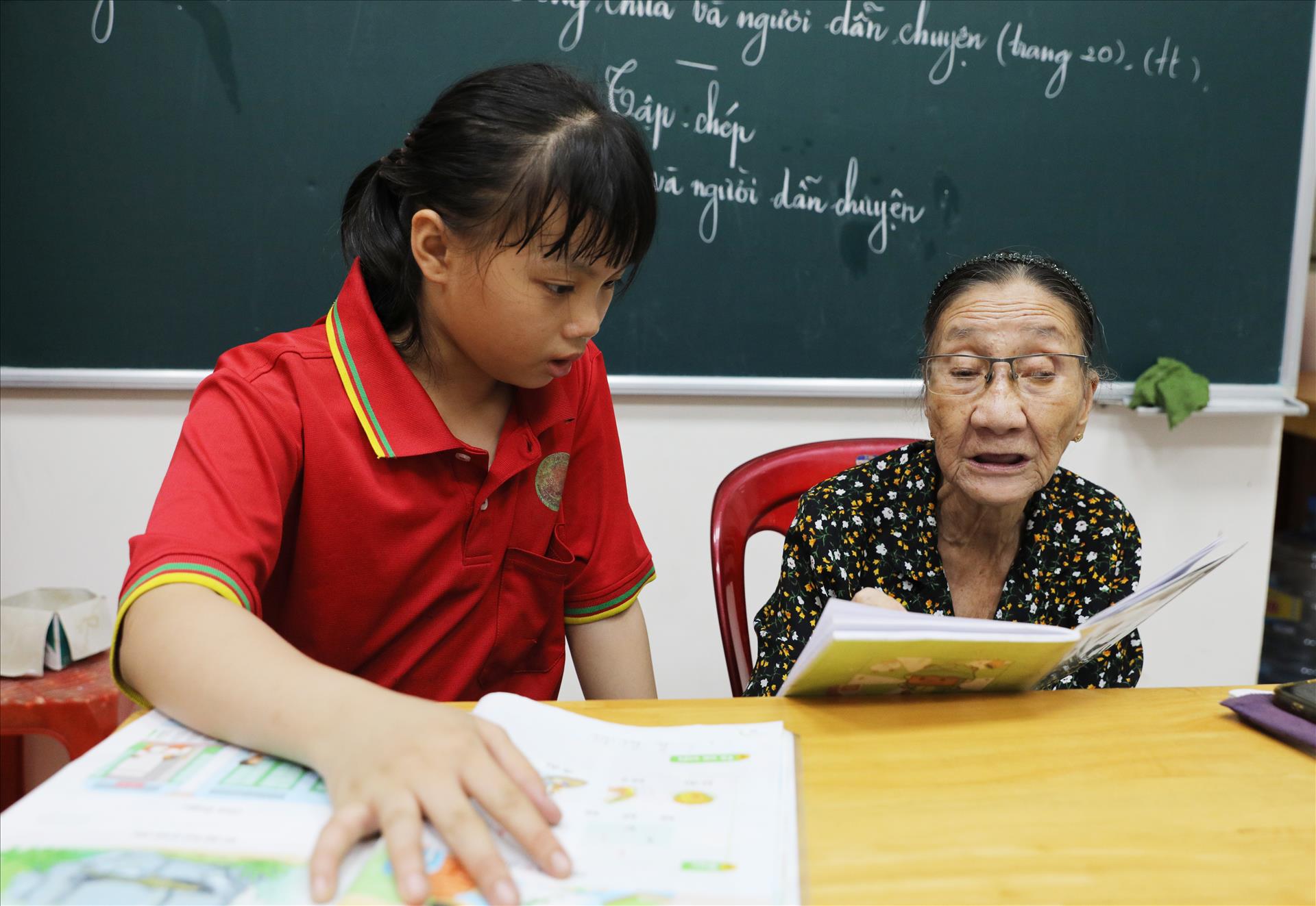 Lớp học tình thương của cô giáo già Nguyễn Thị Ba