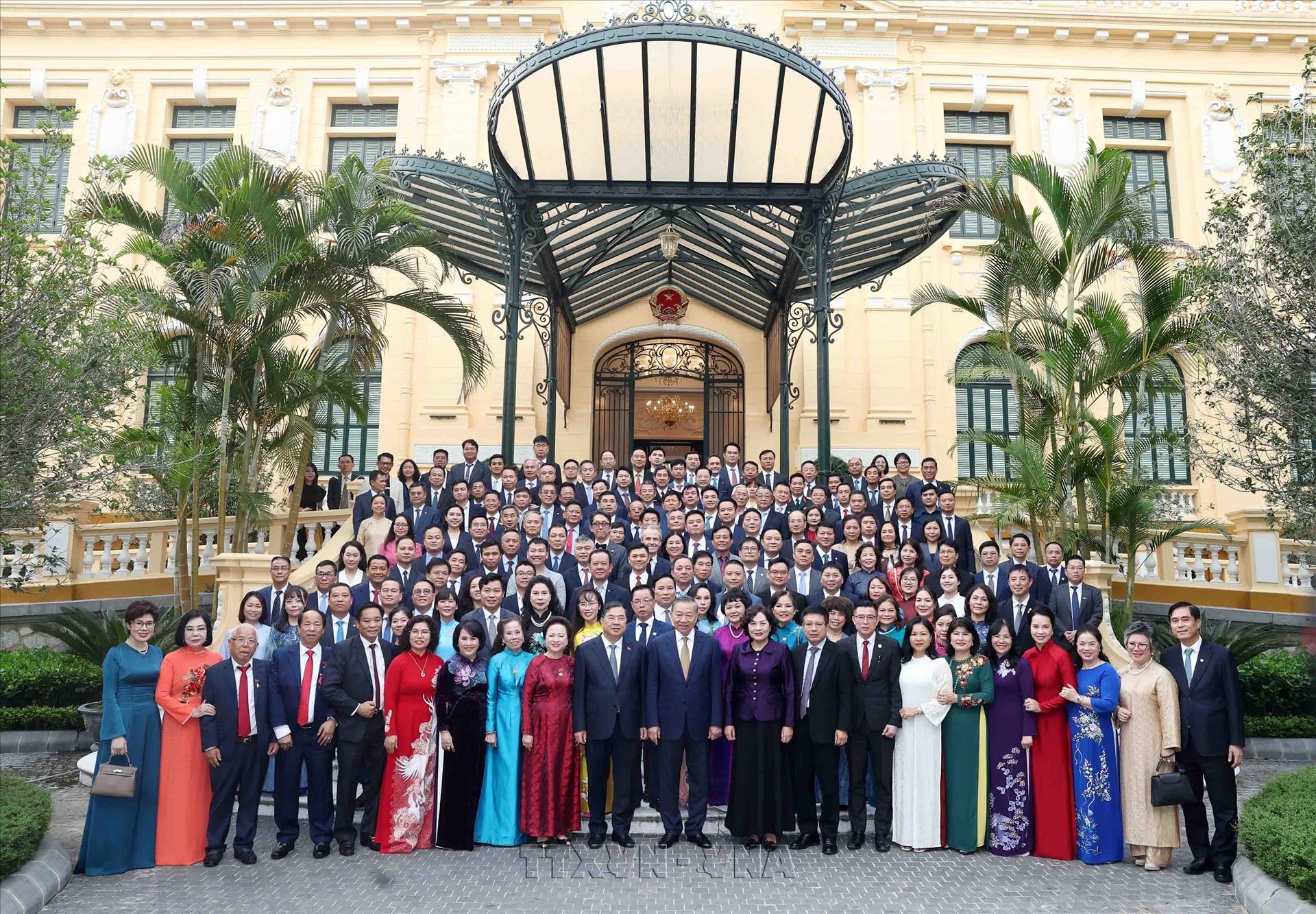 Les entrepreneurs vietnamiens, acteurs clés du développement économique et du Renouveau