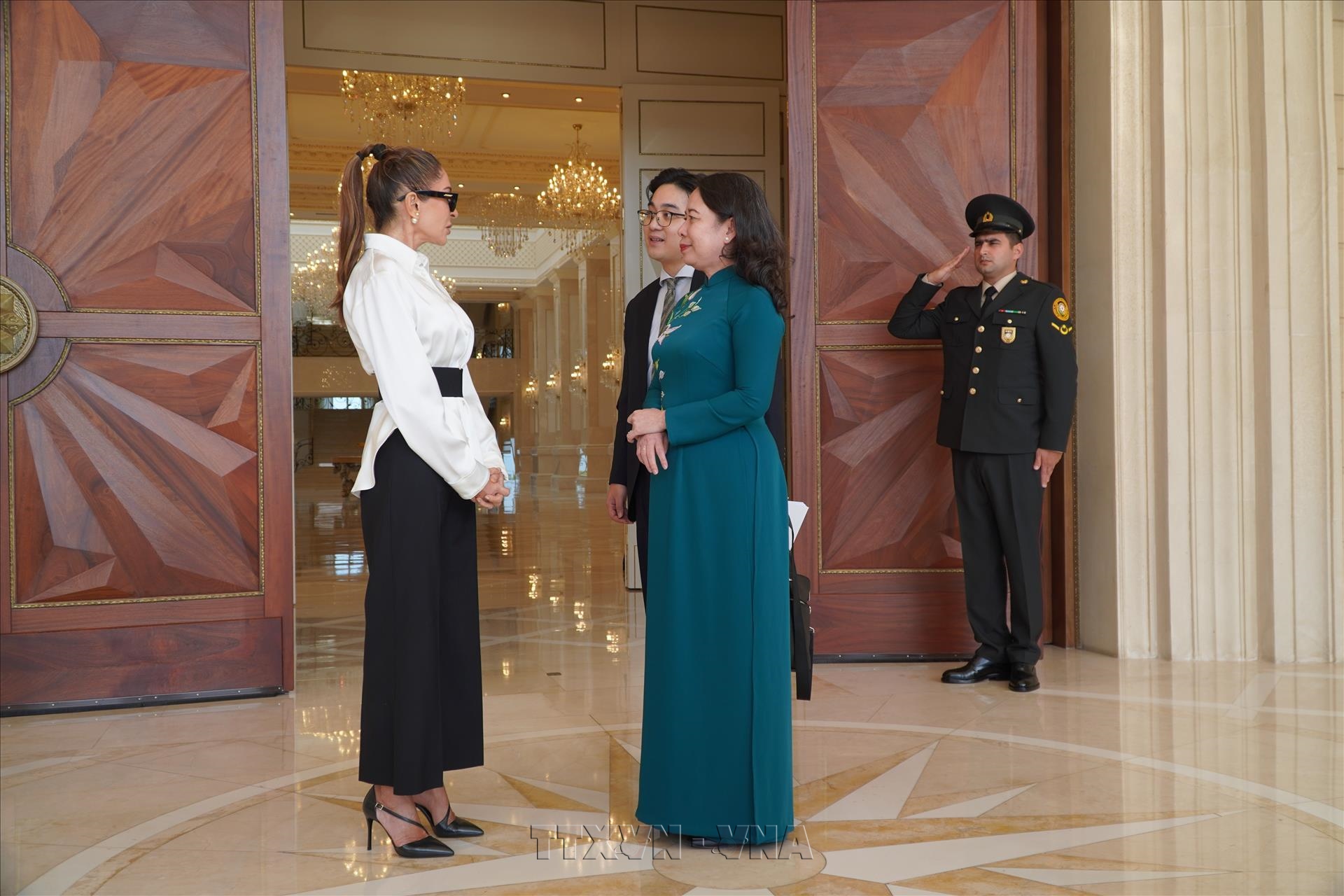Vietnam y Azerbaiyán acuerdan ampliar la cooperación en sectores estratégicos