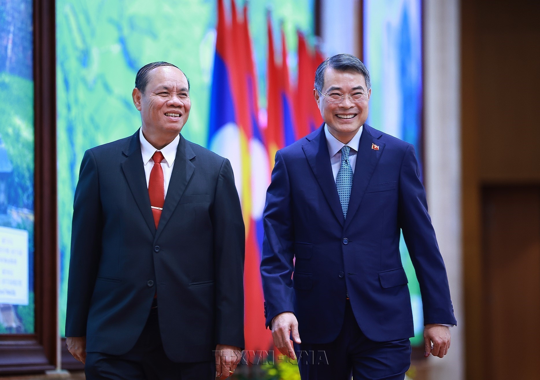 Vietnam y Laos refuerzan sus vínculos de solidaridad y cooperación