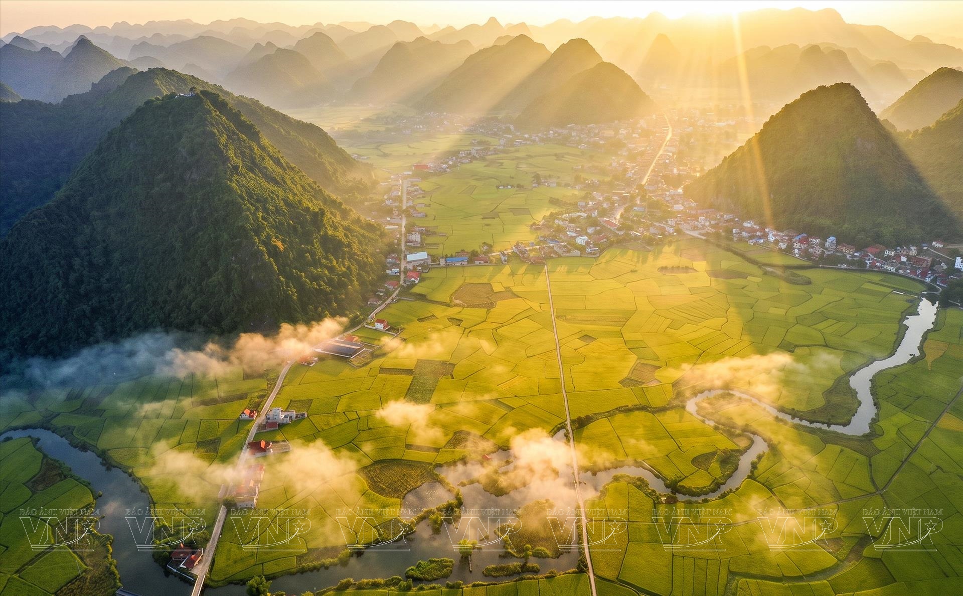 Mùa vàng ở Làng du lịch tốt nhất thế giới