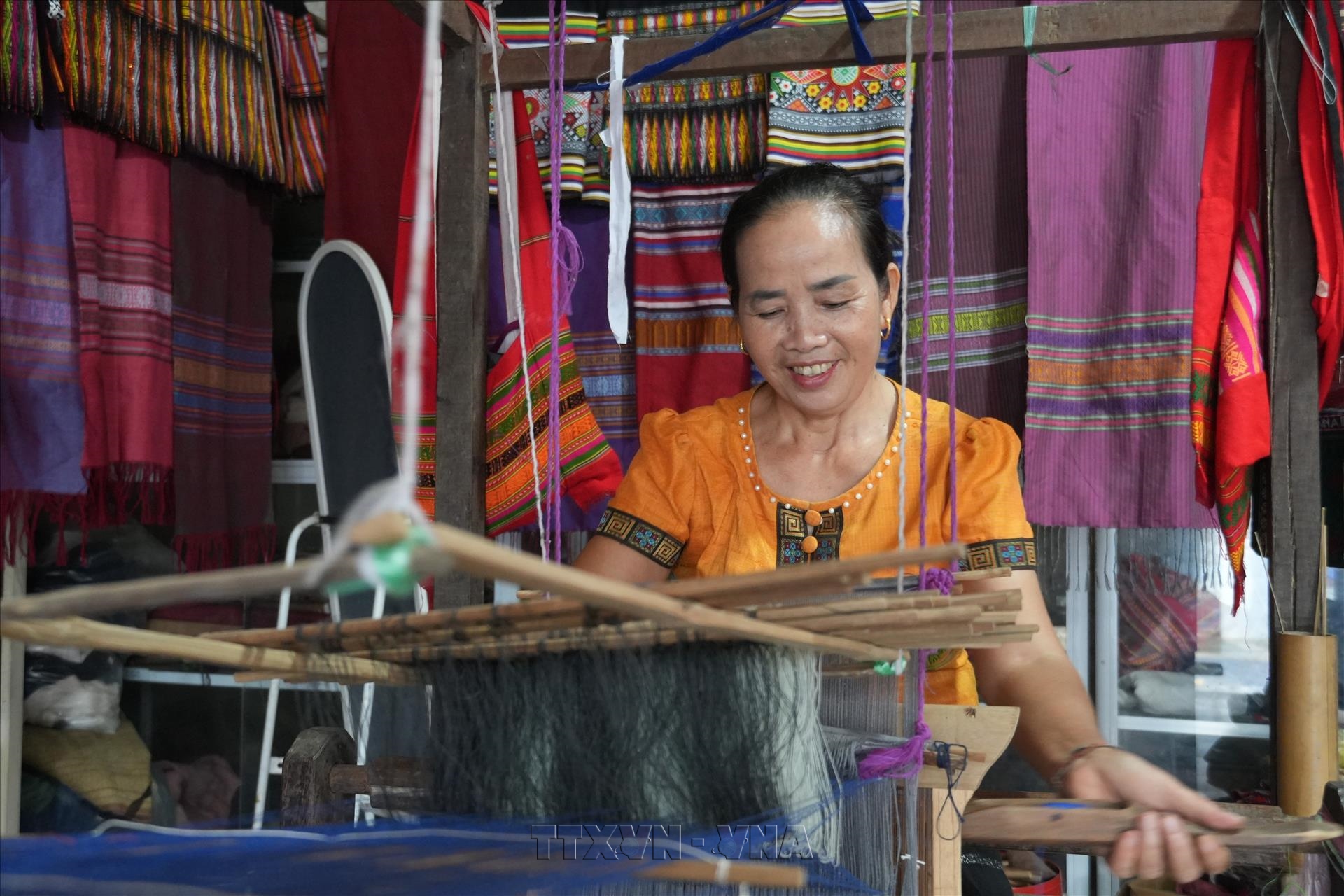 Nghệ An bảo tồn nghề dệt thổ cẩm gắn với du lịch cộng đồng