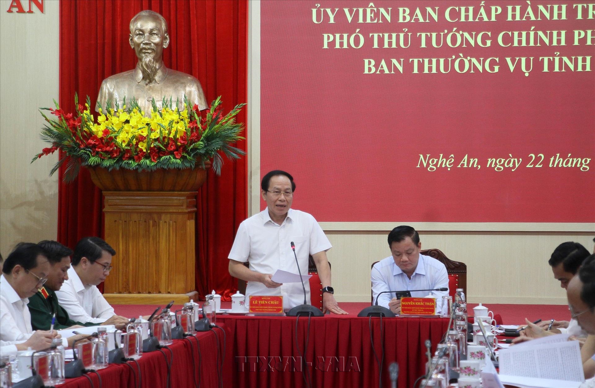 Phó Thủ tướng Lê Tiến Châu đề nghị Nghệ An lưu ý 3 vấn đề lớn