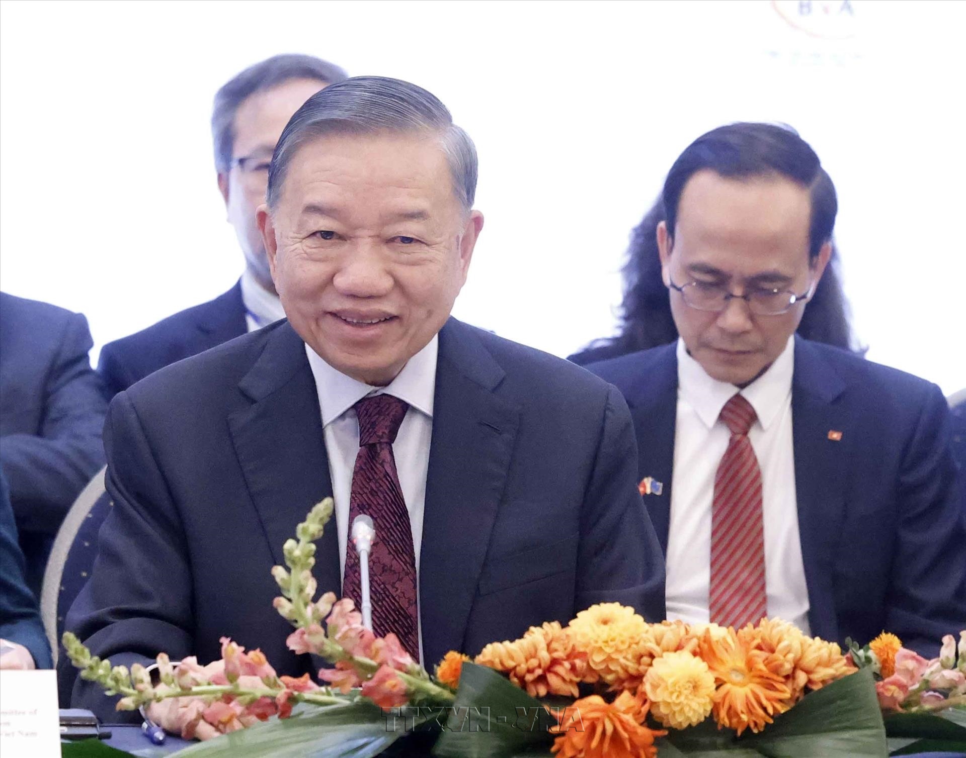 Tổng Bí thư, Chủ tịch nước Tô Lâm dự tọa đàm cấp cao với lãnh đạo doanh nghiệp tiêu biểu châu Âu và Bỉ
