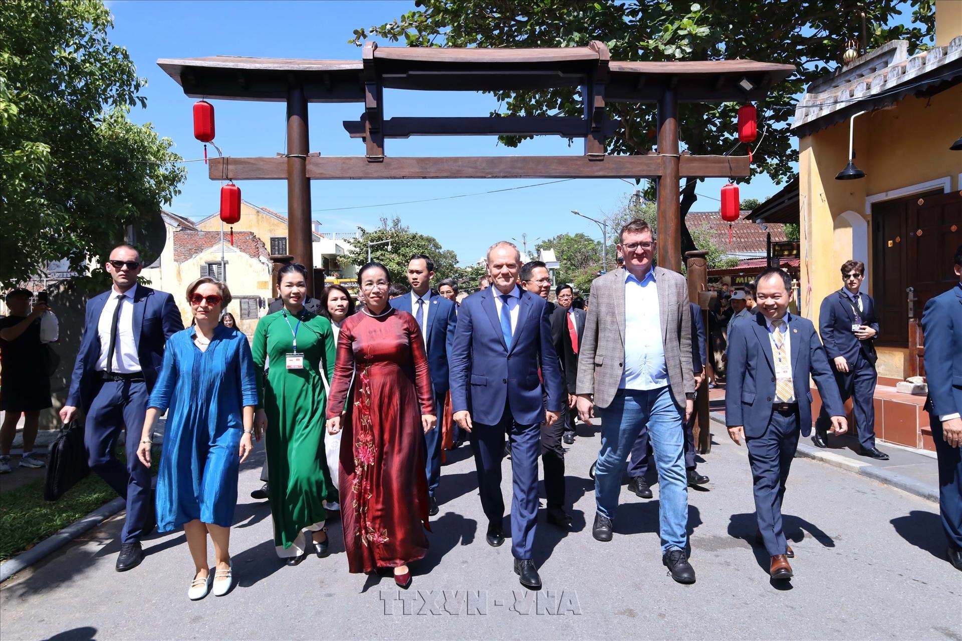 Polish Prime Minister Visits Hoi An Ancient Town