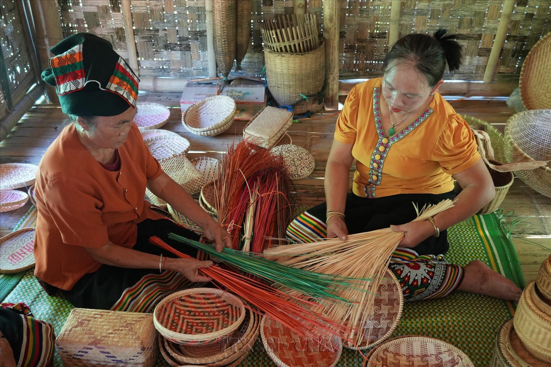 Upholding Traditional Rattan and Bamboo Weaving Craft in Nghe An