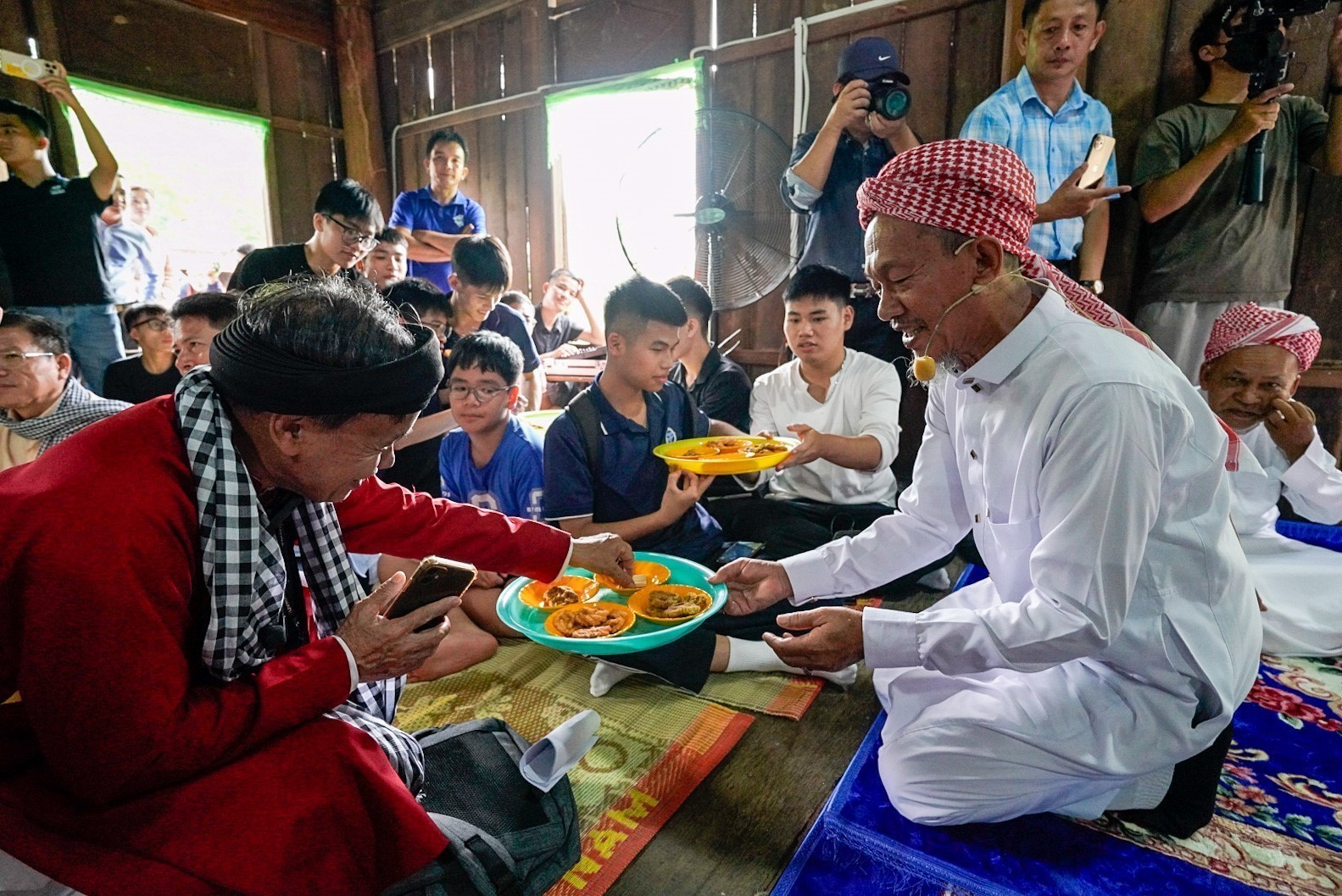 Độc đáo Tết Raya Aidil Fitri của đồng bào Chăm Islam 
