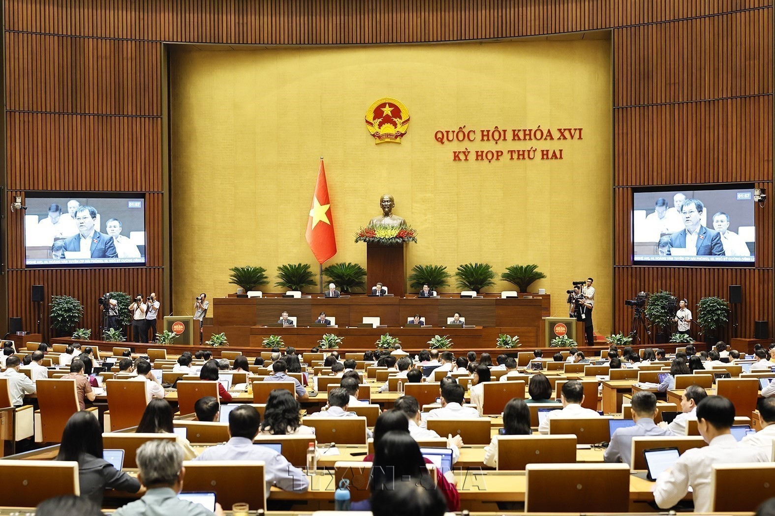Lawmakers discuss land price tables, adjustment coefficients