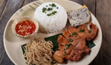 Le  Riz aux trois trésors  un plat renommé de Saïgon
