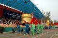 La procesión de tambores de bronce y jarras del aguardiente can – el símbolo típico de la cultura Muong.