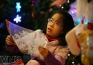 Ханойские дети в рождественную ночь