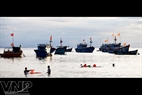 遠い昔、ホアンサ島、チュオンサ島が祖国の漁場としての領地になる最初の漁民たちは、子供のころ毎日ブンバリで泳いだりしていた。
