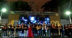 Наряду с Ханоем и городом Хошимин еще 40 городов во Вьетнаме также провели 60 минут при свечах во время акции «Час Земли». Фото: Нгуен Луан