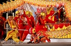A dragon dance by the Bac Lan Duong Team.

