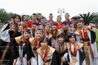 越南与日本年轻人穿着日本传统服装。	