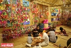 У организатора есть область, чтобы обучать детей изготовлению традиционных игрушек.
