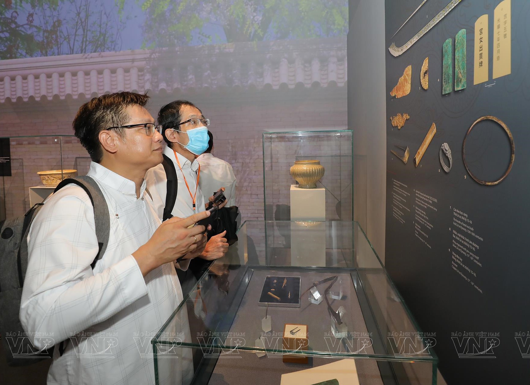 Treasures of the Thang Long Imperial Palace