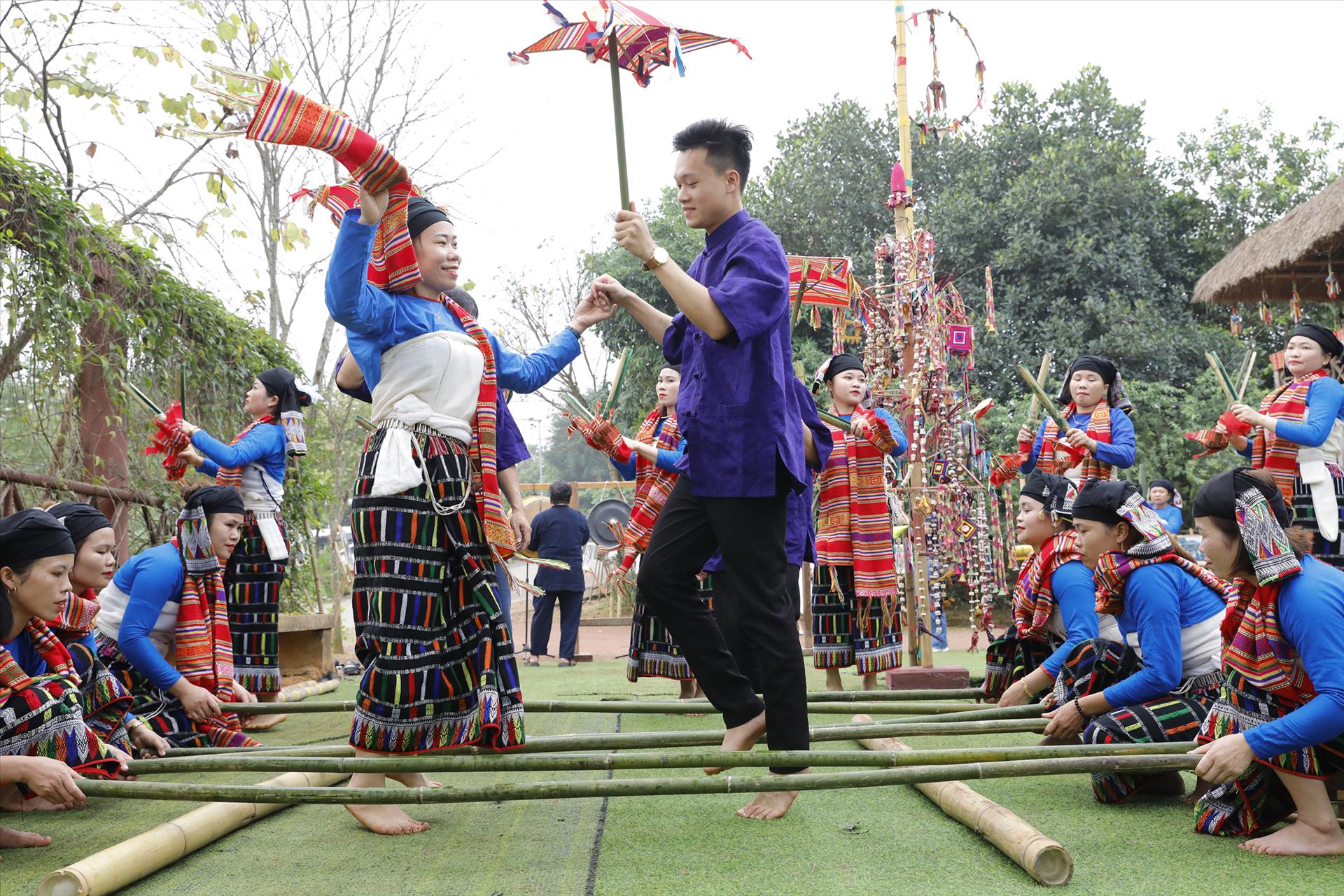 The Cha Mun Festival of the Black Thai - Vimarsana News